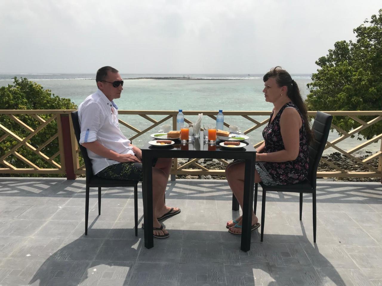 String Wave Maldives Hotel Гулхи Екстериор снимка