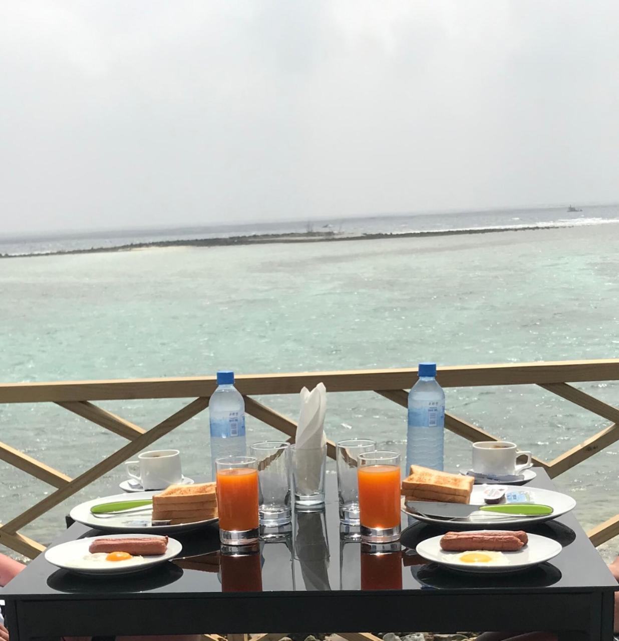 String Wave Maldives Hotel Гулхи Екстериор снимка