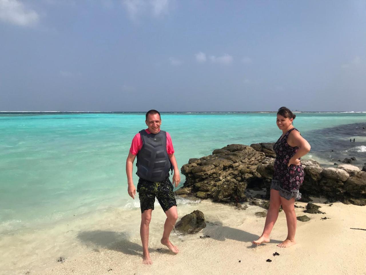String Wave Maldives Hotel Гулхи Екстериор снимка