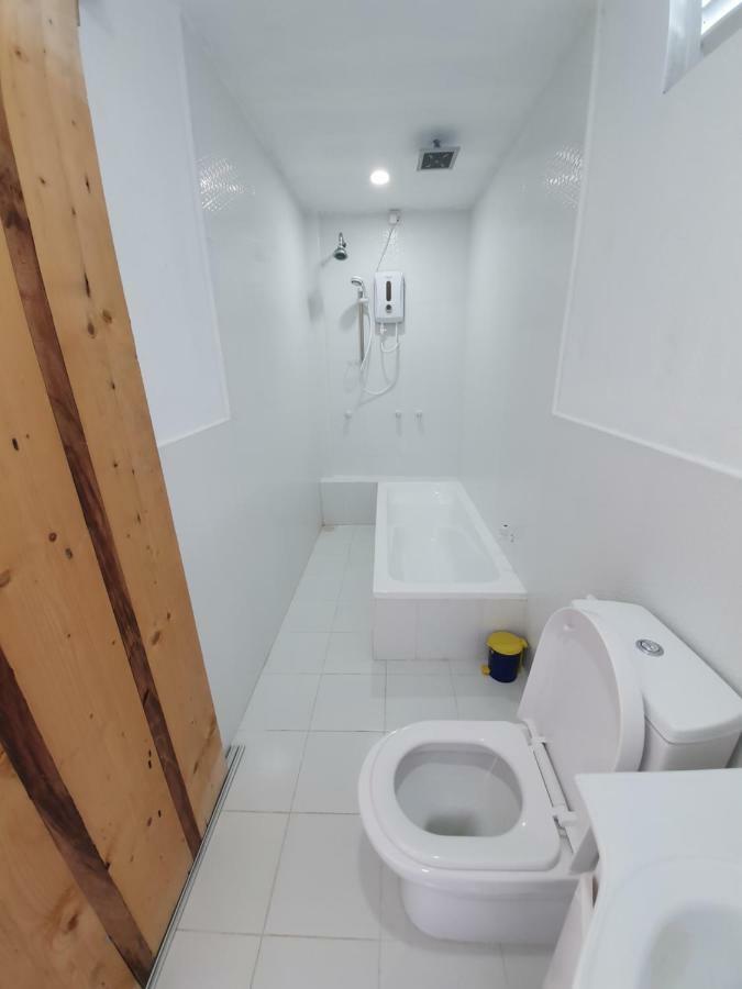 String Wave Maldives Hotel Гулхи Екстериор снимка