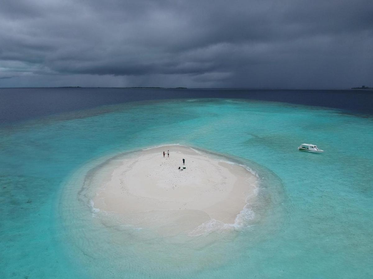 String Wave Maldives Hotel Гулхи Екстериор снимка